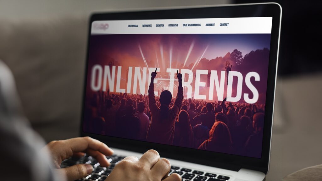 Laptop online trends.