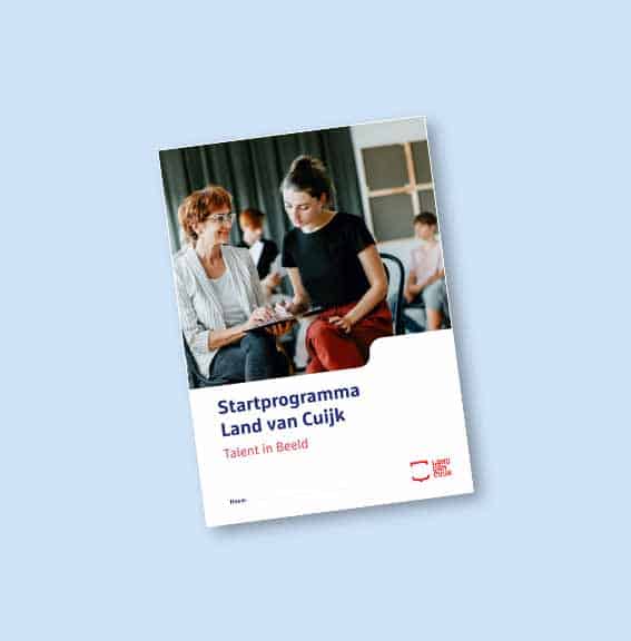 Een mock-up van een talentprogramma met de titel "LvC". Het ontwerp bevat professionele en moderne visuele elementen, waarschijnlijk bedoeld voor presentatie- of promotiedoeleinden.